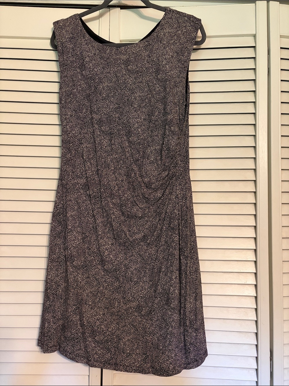 LOFT Black & White Printed Sleeveless Dress with Subtle Dot Pattern